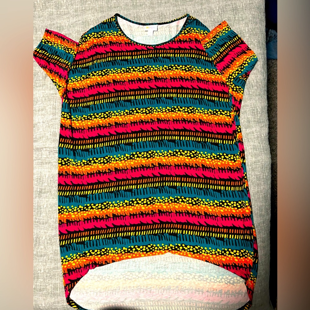 LuLaRoe Irma top size S